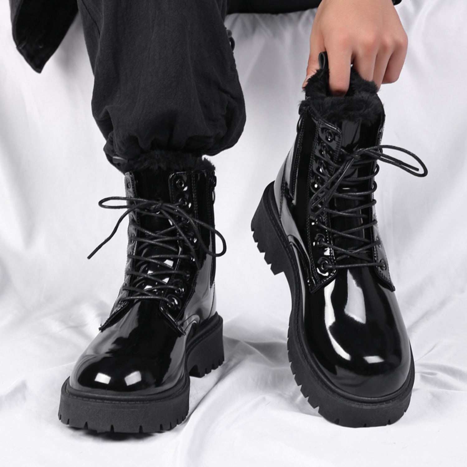 メンズ暖かいプラッシュハイカットブーツ、冬用ソフトソール滑り - Men Shoes Office のレビューと価格
