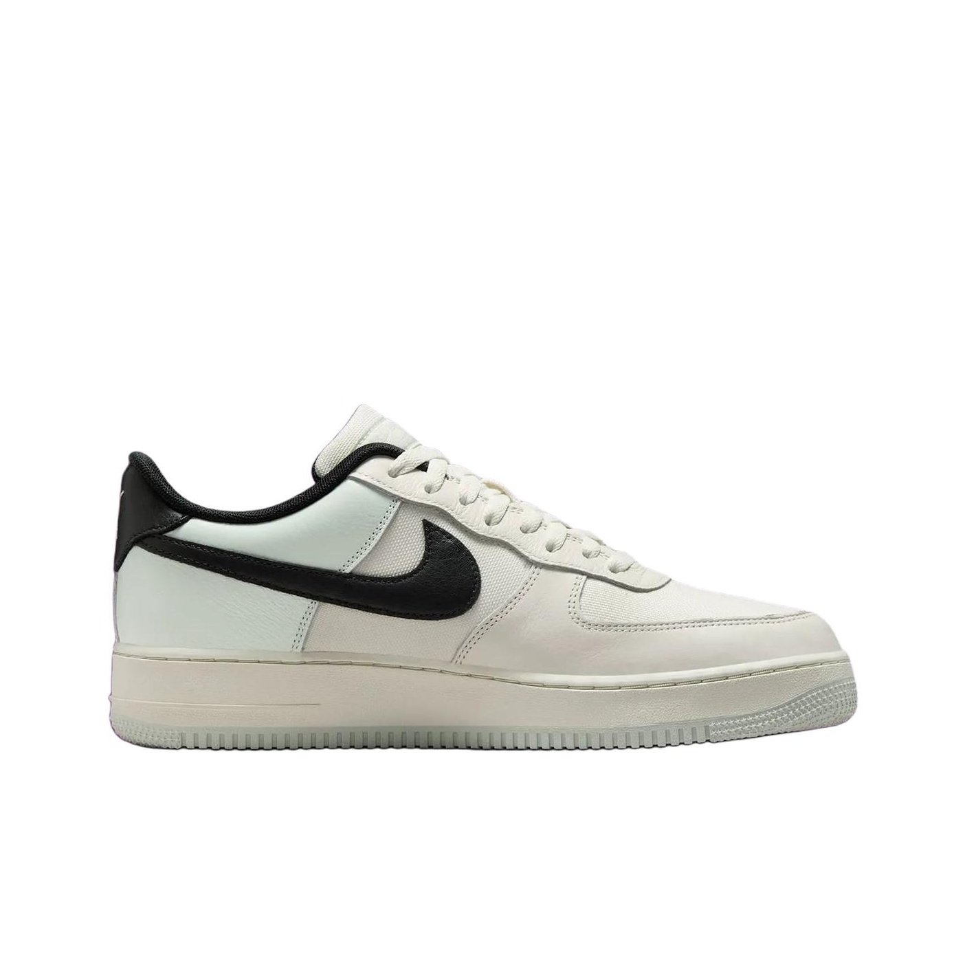 ナイキ エアフォース1 レザー、テキスタイル ロートップ ス - Men'S Shoes Nike Air Force のレビューと価格