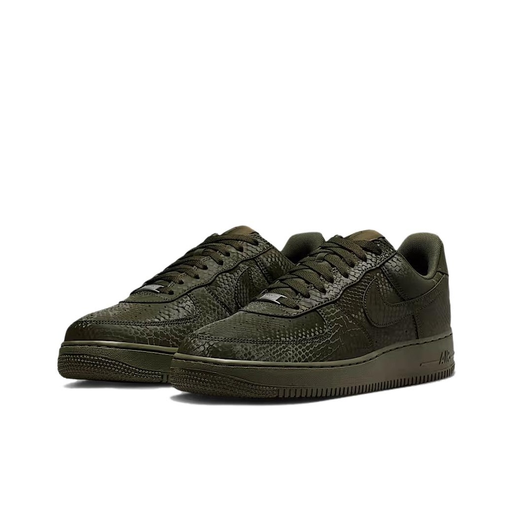 ナイキ エアフォース1 ロートップ スケートボードシューズ  - Men'S Shoes Nike Air Force のレビューと価格