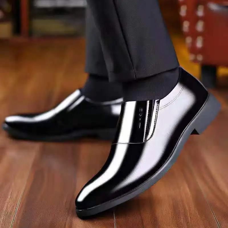 メンズスーツ用フォーマルシューズ 春秋 ソフト パーティー  - Men Shoes On Clearance のレビューと価格