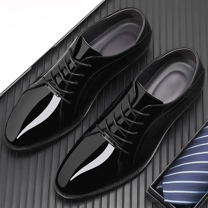 明るい黒色の紳士靴、男性用、春秋、高級デザイナー、カジュアル - Men Shoes On Clearance のレビューと価格