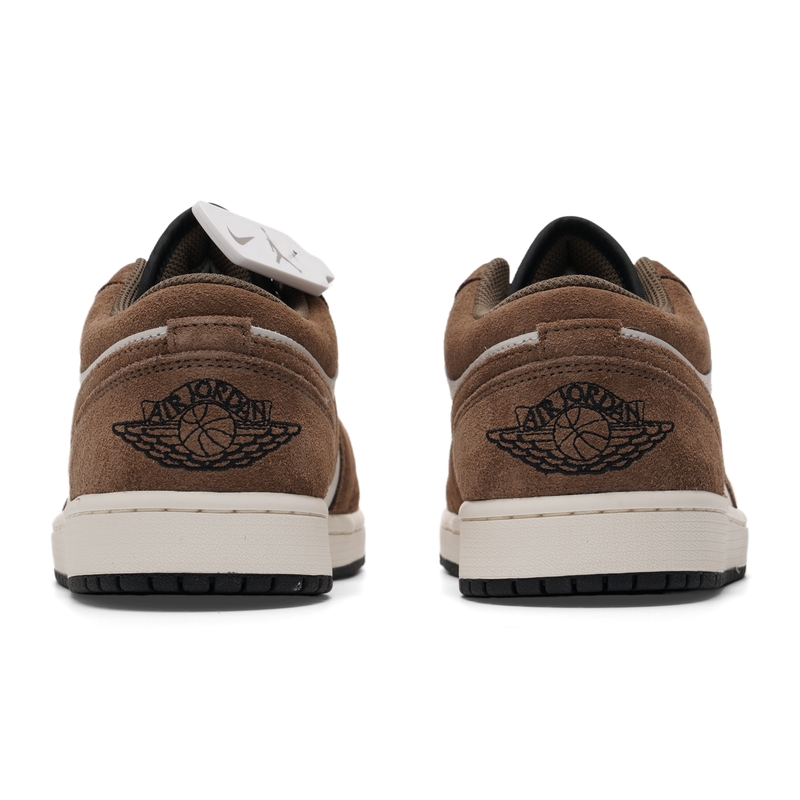 ナイキ メンズスニーカー、スポーツシューズ AIR JORD - Men'S Shoes Jordan 1 のレビューと価格