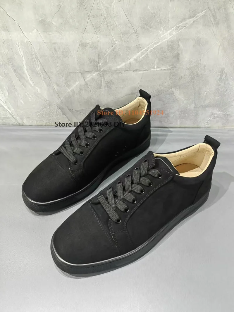 簡潔なグレーのスエードレザーレースアップスニーカーユニセック - Men Shoes Dior のレビューと価格